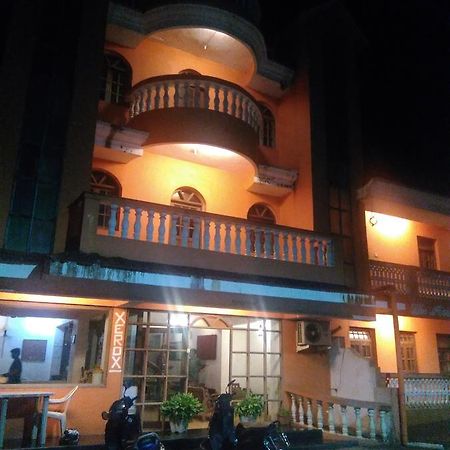 Palm Grove Hotel Кавелосим Екстериор снимка