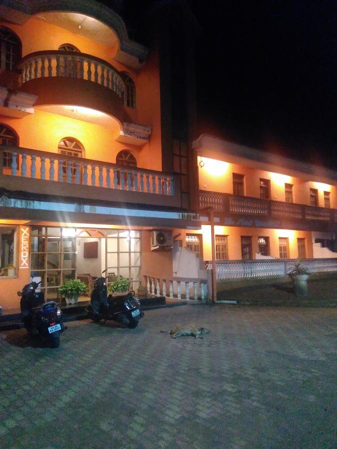 Palm Grove Hotel Кавелосим Екстериор снимка