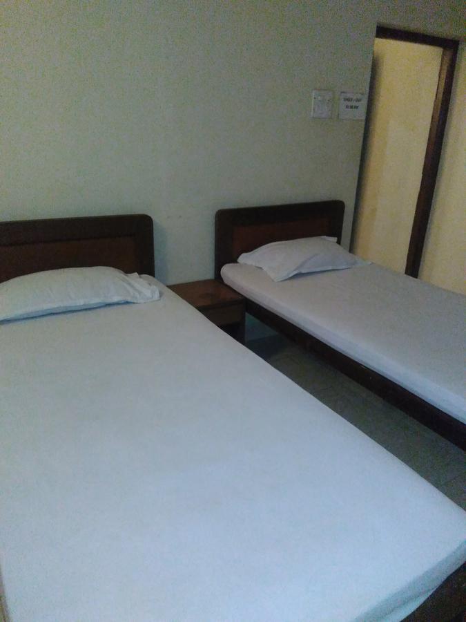 Palm Grove Hotel Кавелосим Екстериор снимка