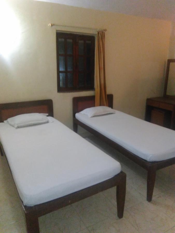 Palm Grove Hotel Кавелосим Екстериор снимка