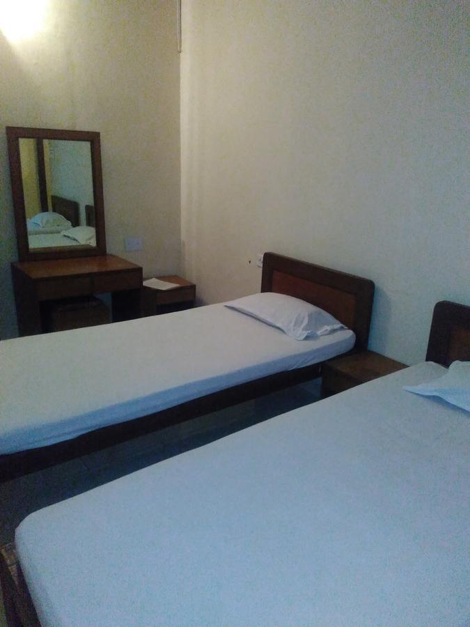 Palm Grove Hotel Кавелосим Екстериор снимка